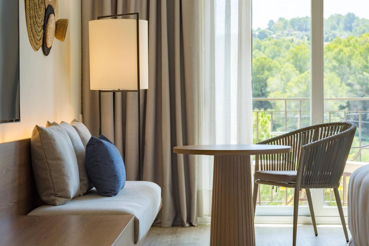 منتجع وسبا دينيا ماريوت لا سيلا جولف دينايا المظهر الخارجي الصورة Deluxe Room