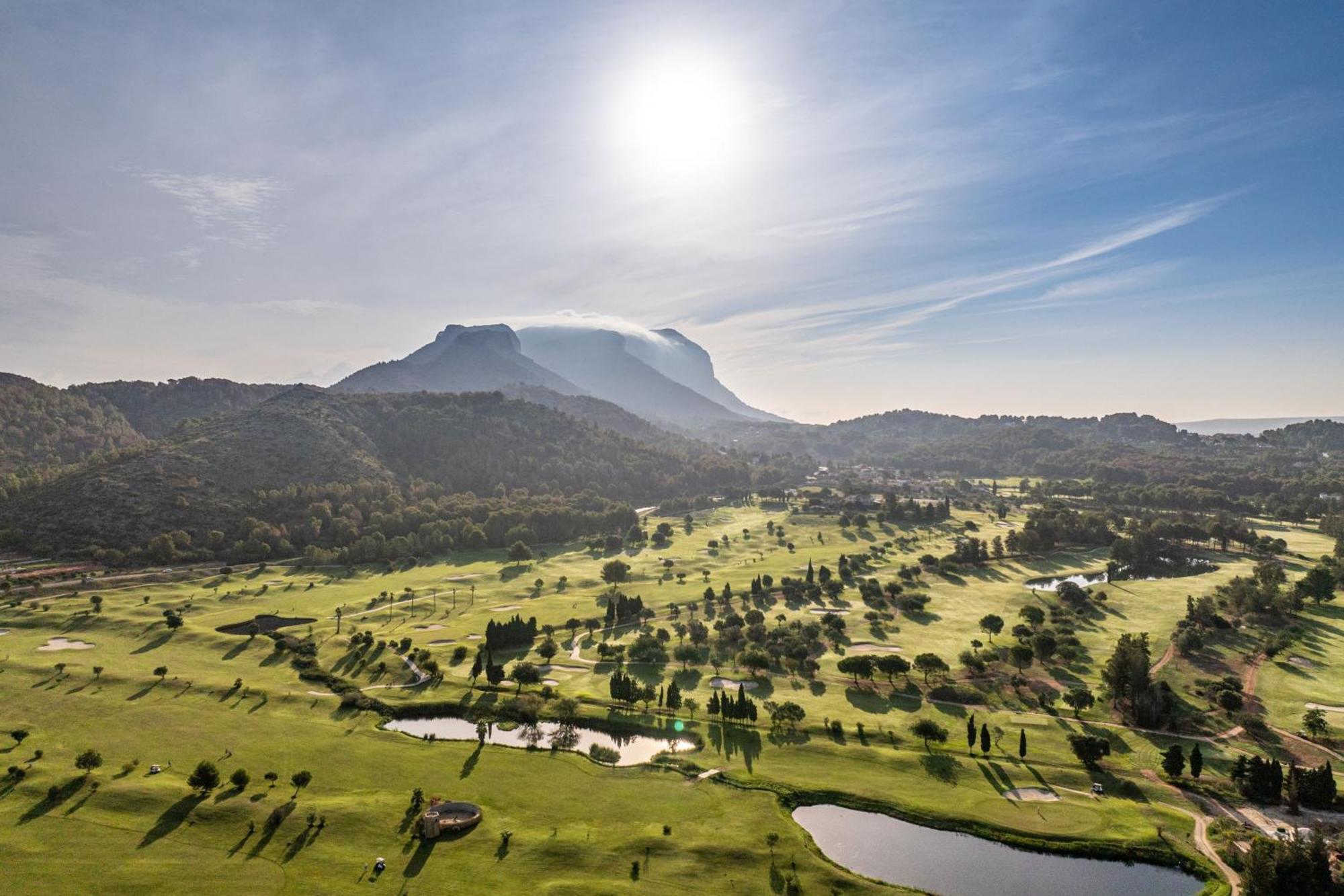 منتجع وسبا دينيا ماريوت لا سيلا جولف دينايا المظهر الخارجي الصورة The golf course at the 2016 Commonwealth Games