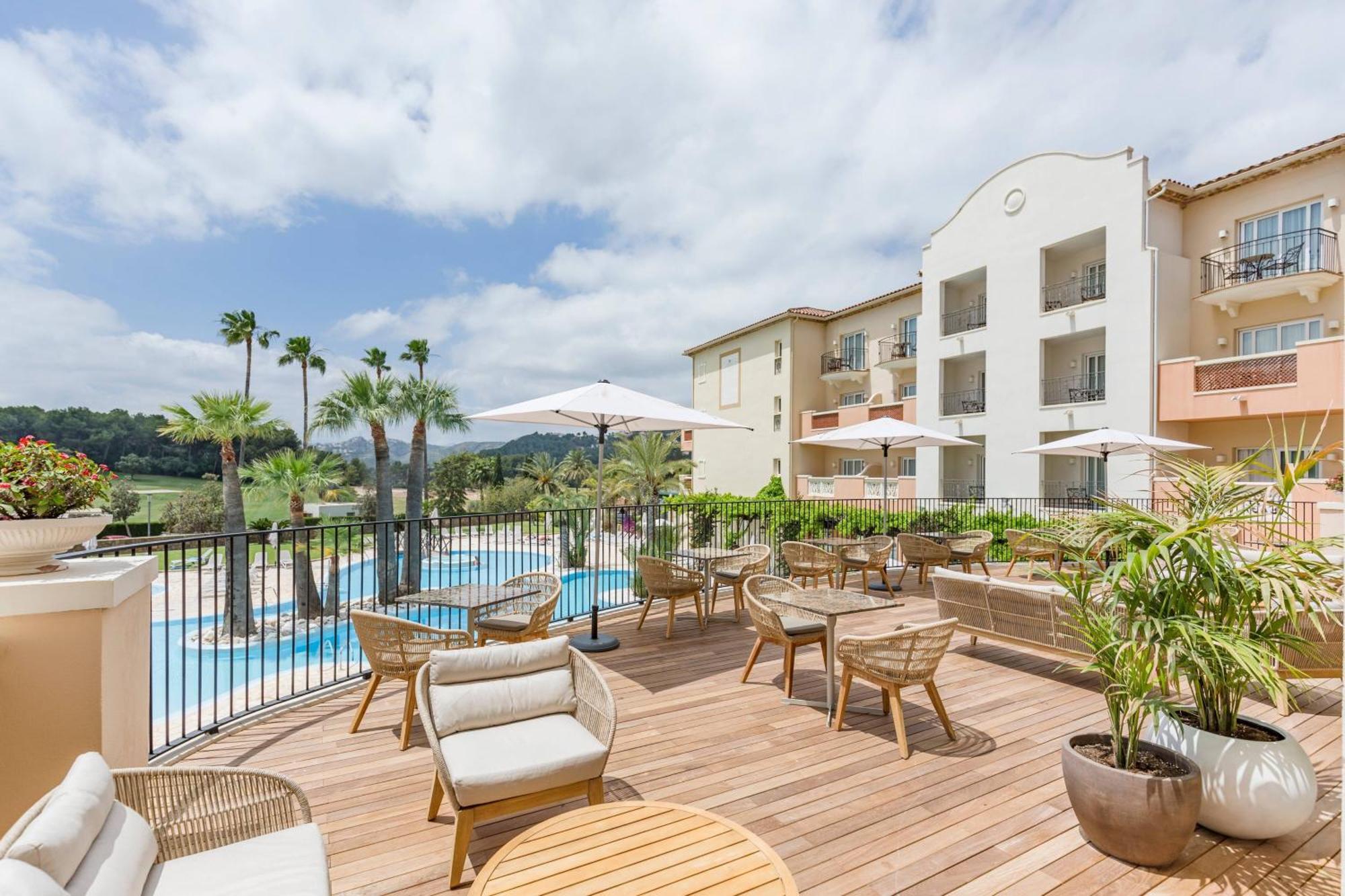 منتجع وسبا دينيا ماريوت لا سيلا جولف دينايا المظهر الخارجي الصورة Hotel