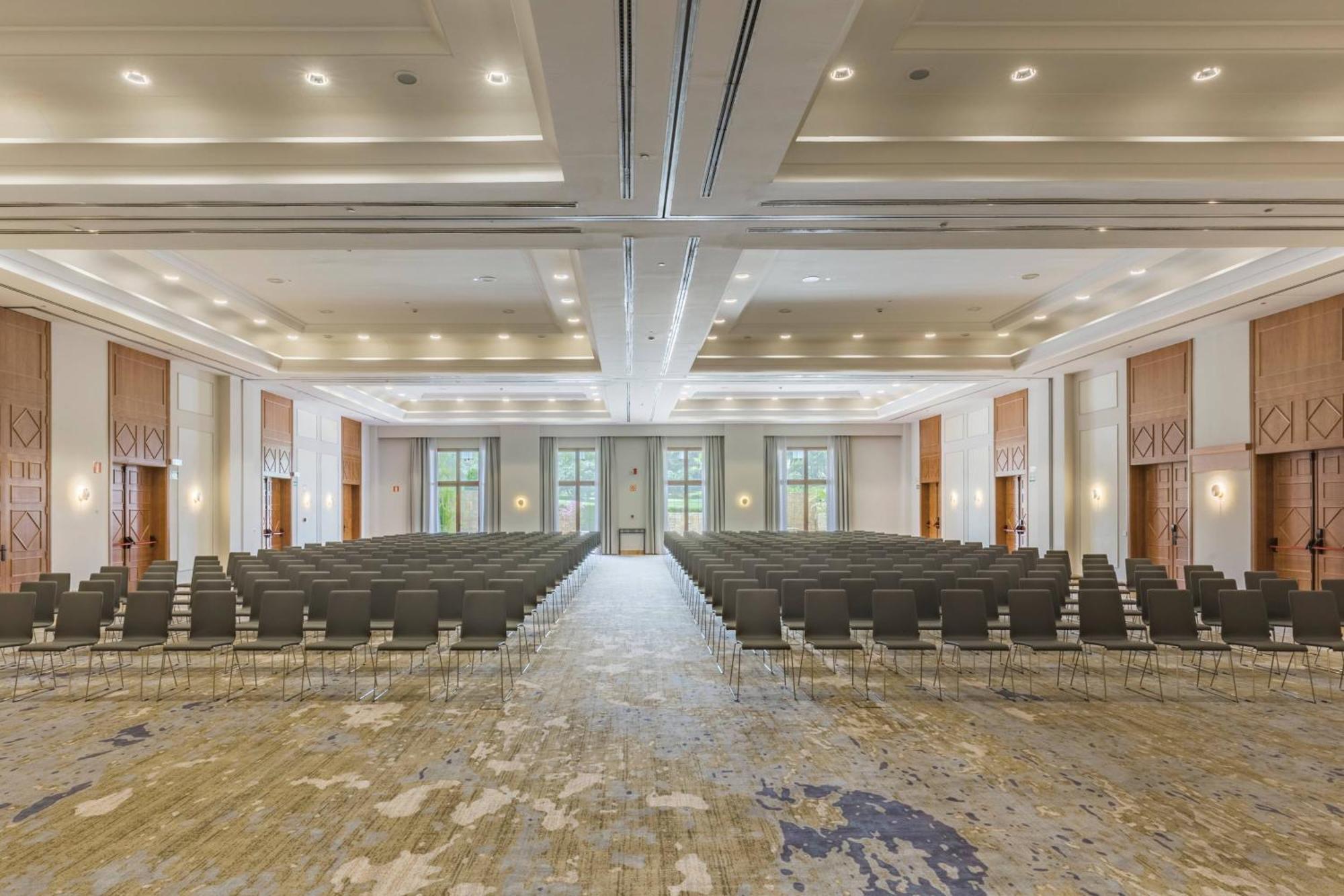 منتجع وسبا دينيا ماريوت لا سيلا جولف دينايا المظهر الخارجي الصورة The ballroom